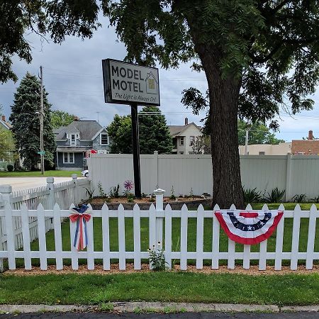 Model Motel Kankakee Esterno foto